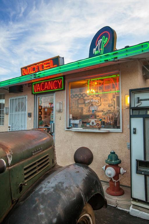 Route 66 Motel Barstow Ngoại thất bức ảnh