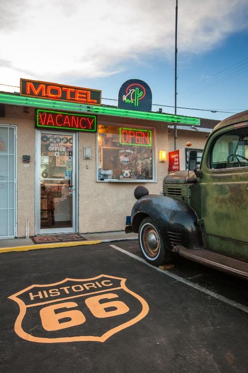 Route 66 Motel Barstow Ngoại thất bức ảnh
